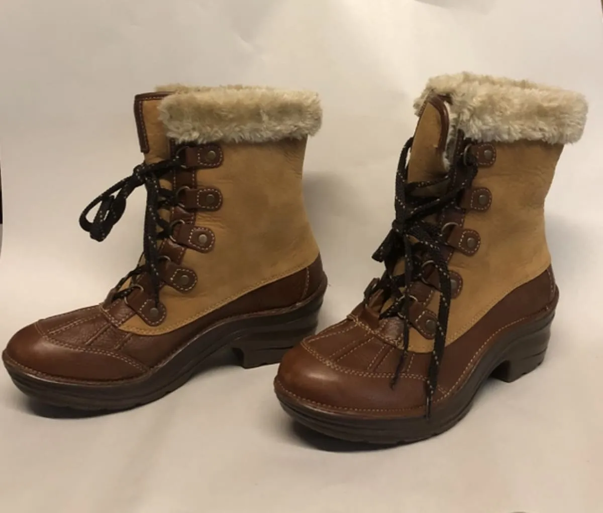 BIONICA Women's Rosemount Boot - Size 8 - Honey/Whiskey Leather- Pre-owned