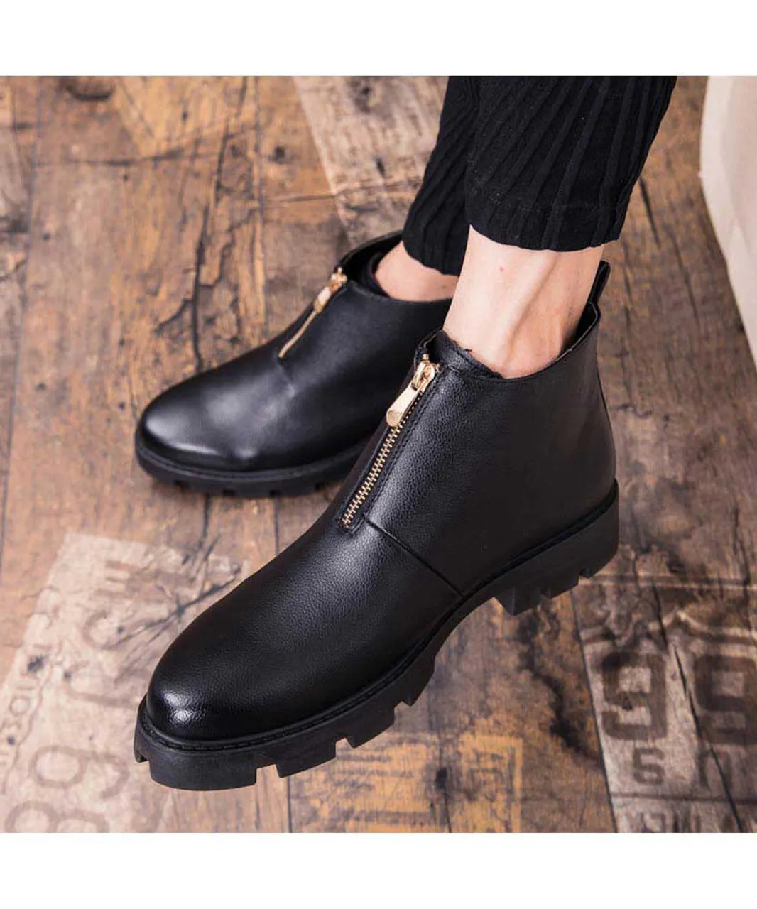 Black plain slip on dress shoe boot with zip on vamp