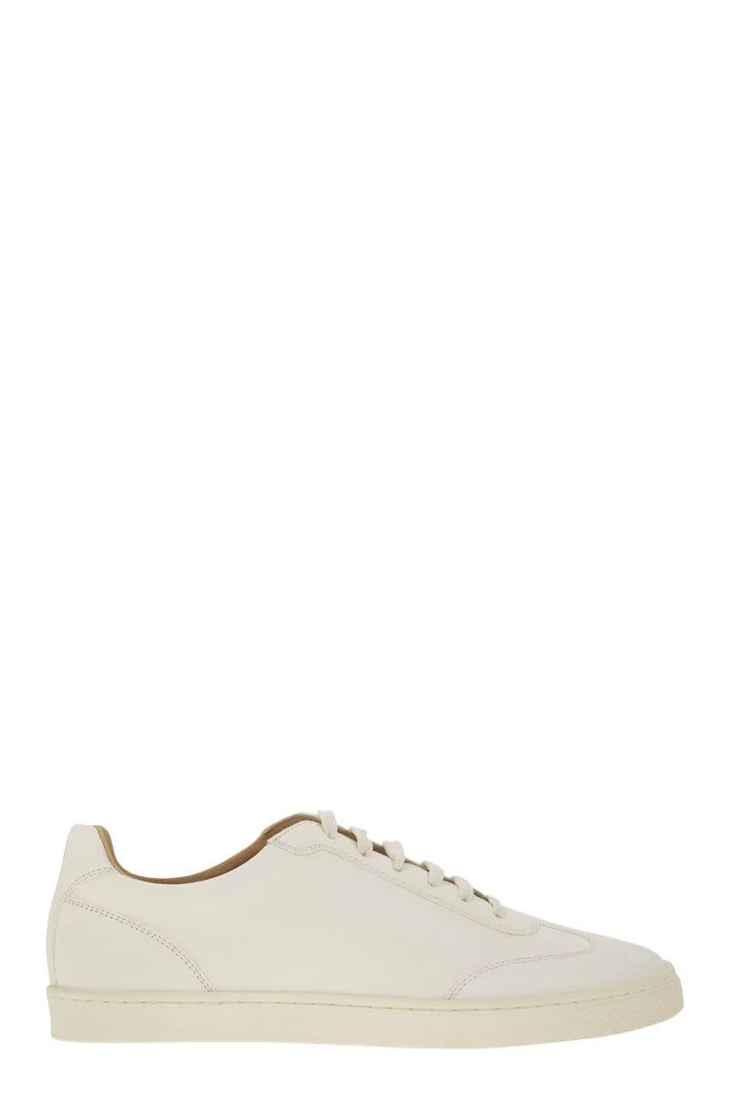 BRUNELLO CUCINELLI Luxurious Men's White Sneakers with Hammered Leather and Laminated Accents