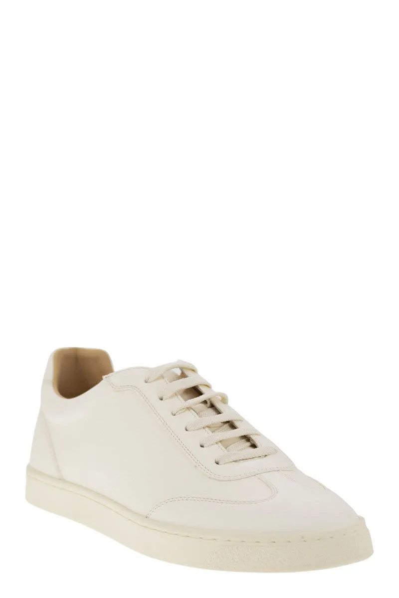 BRUNELLO CUCINELLI Luxurious Men's White Sneakers with Hammered Leather and Laminated Accents