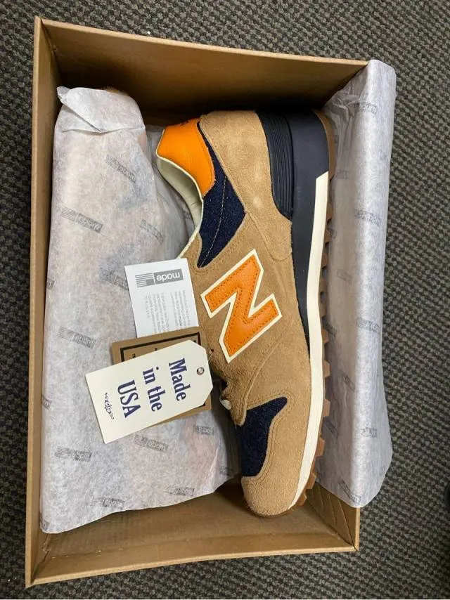 Levi’s x new balance