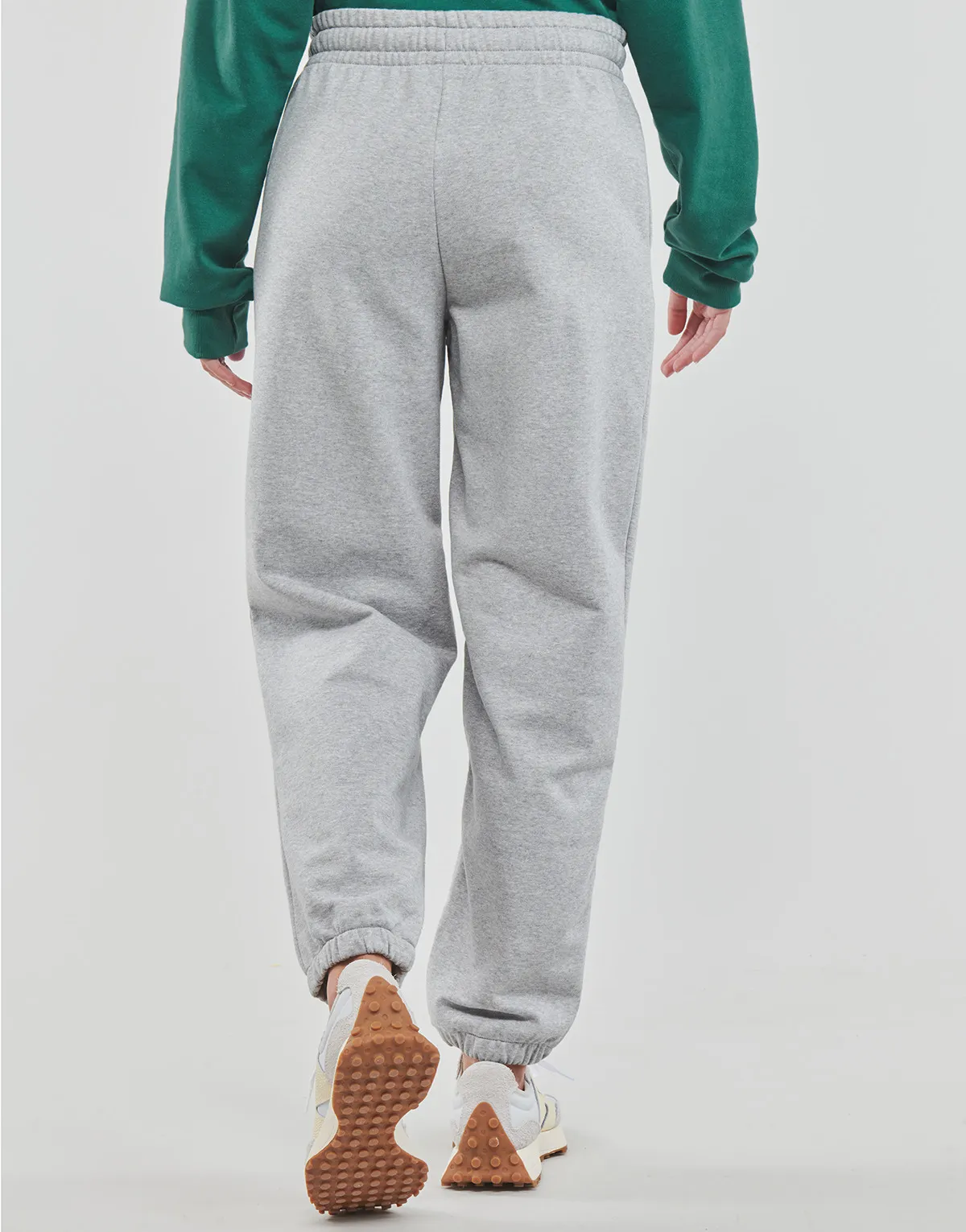 New Balance Essentials Stacked Logo Sweat Pant