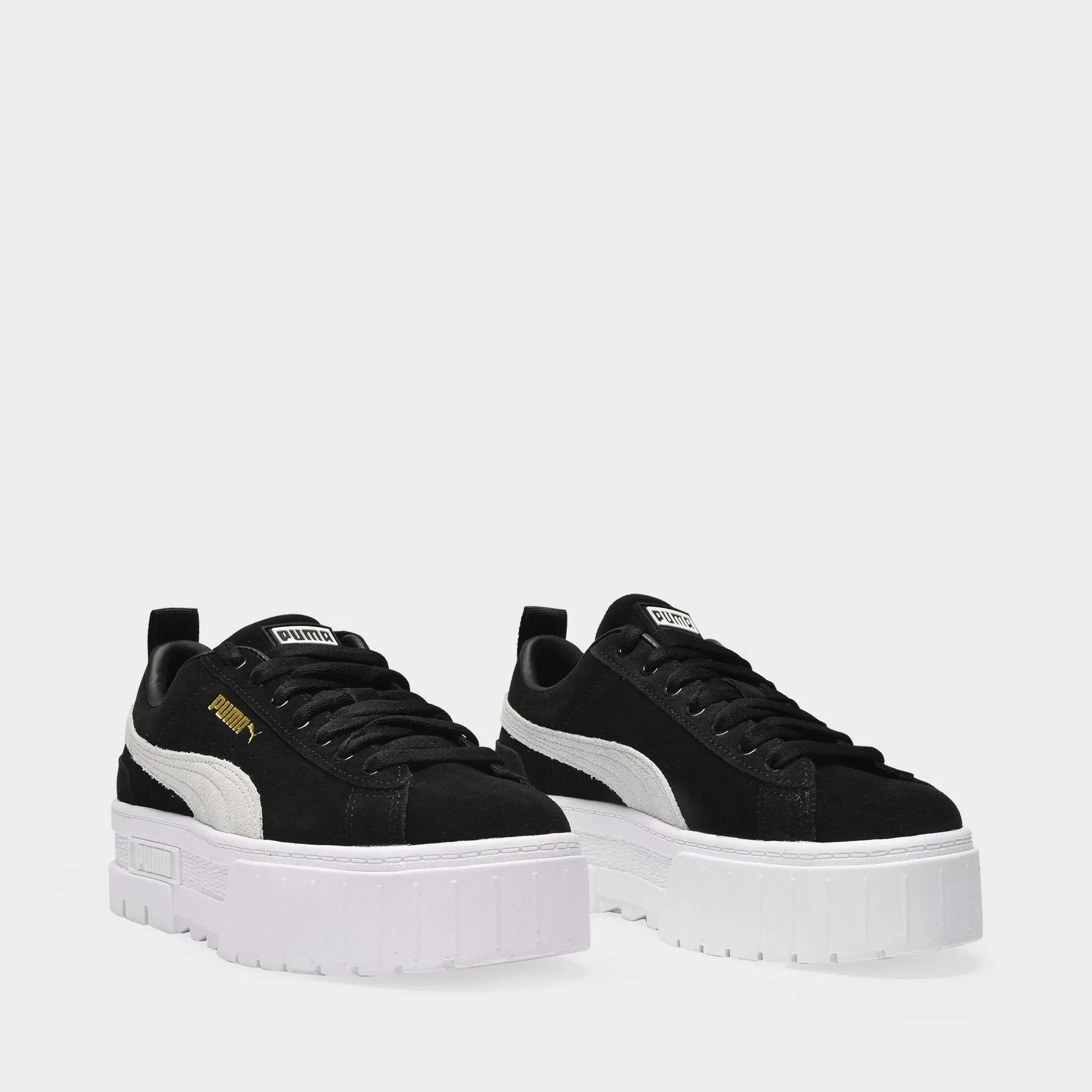 Puma  Mayze Sneakers in Black Suede Leather